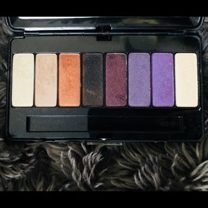 Kat Von D Makeup - Kat Von D True Romance Palette in Poetica Kat Von D Makeup - Kat Von D True Romance Palette in Poetica